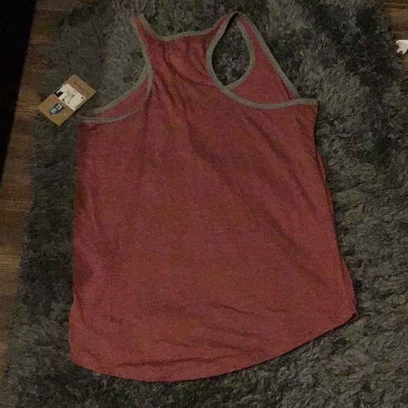 Ladies University Of Arkansas Razorback size M 8-10 Razorback tank top. - Picture 8 of 11